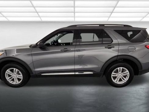 Certified 2024 Ford Explorer XLT AWD/4WD image 4