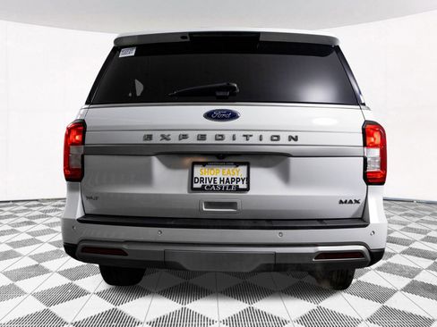 Used 2024 Ford Expedition Max XLT image 13