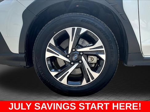 Used 2025 Subaru Crosstrek 2.5i Premium AWD/4WD image 38