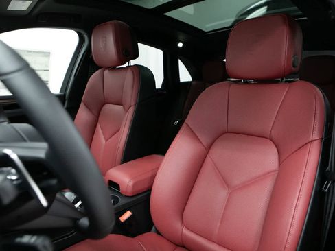 New 2026 Porsche Macan Turbo AWD/4WD image 5