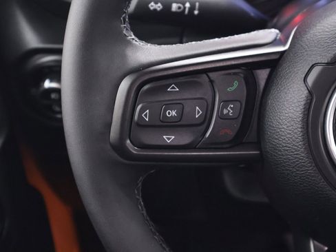 Used 2025 Jeep Gladiator Sport image 23