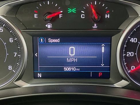 Used 2024 GMC Terrain SLE AWD/4WD image 15