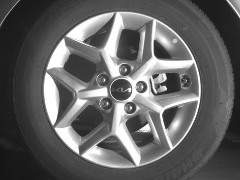 Used 2025 Kia Soul LX w/ LX Technology Package FWD image 14