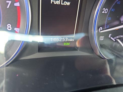 Used 2018 Toyota Highlander SE AWD/4WD image 22