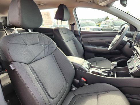 Certified 2025 Hyundai Tucson SE AWD/4WD image 16