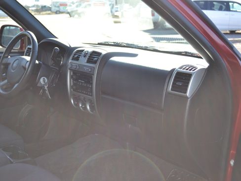 Used 2011 Chevrolet Colorado LT image 25