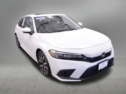 Certified 2023 Honda Civic EX image 9