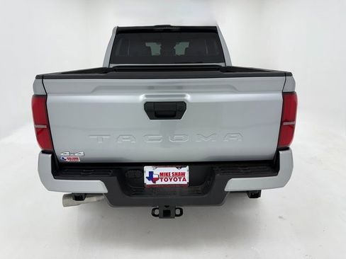 Used 2025 Toyota Tacoma SR5 image 39