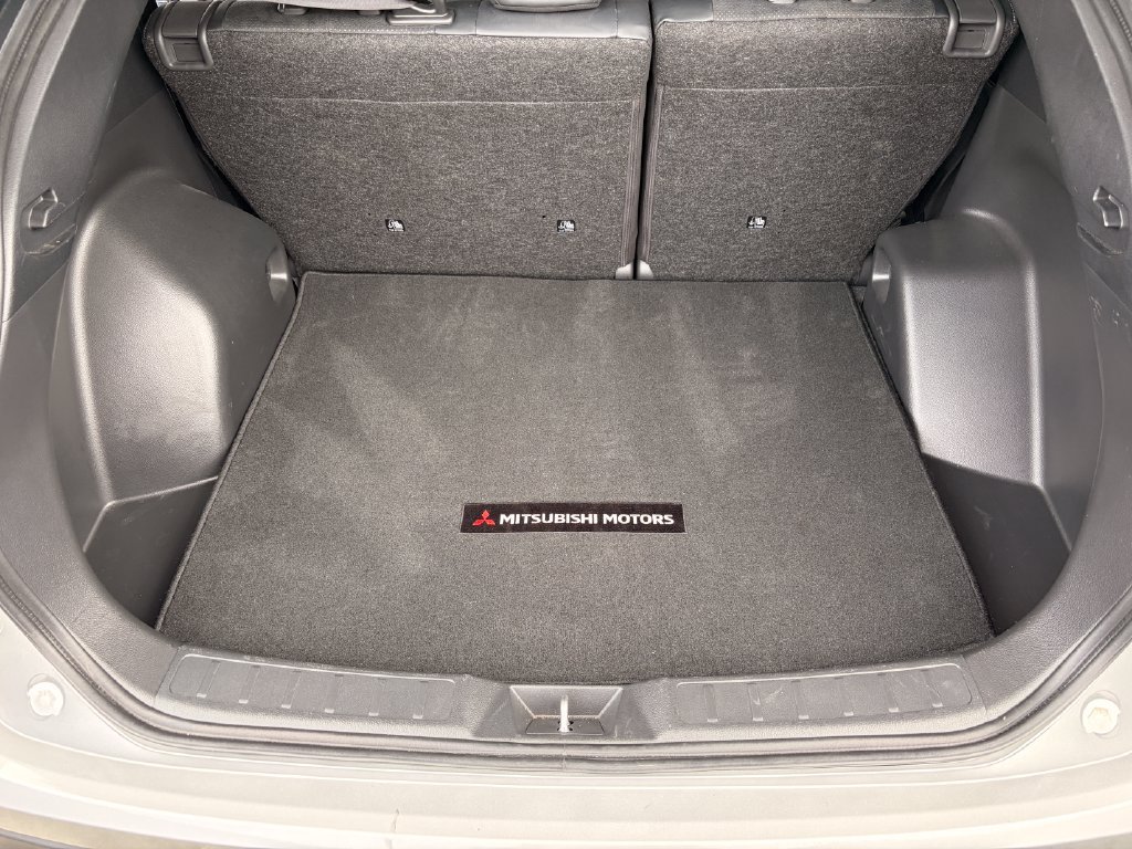 Used 2026 Mitsubishi Eclipse Cross SE AWD/4WD image 12