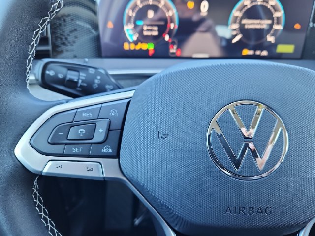 New 2026 Volkswagen Tiguan S AWD/4WD image 11
