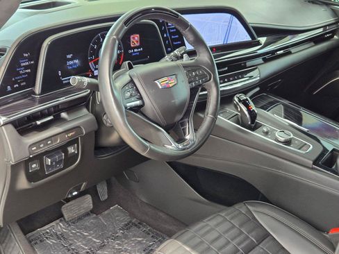 Used 2023 Cadillac Escalade V AWD/4WD image 11