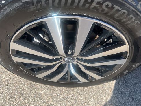 Certified 2024 Nissan Pathfinder Platinum w/ Cargo Package AWD/4WD image 41