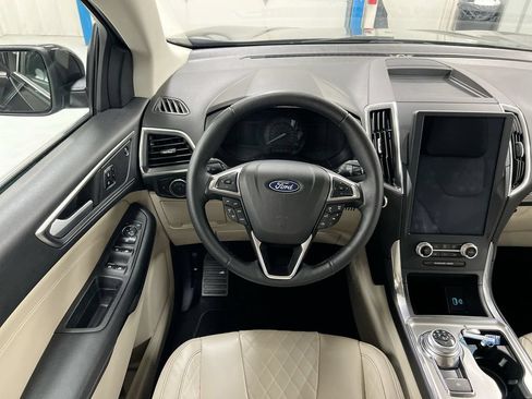 Used 2023 Ford Edge Titanium w/ Cargo Accessory Package AWD/4WD image 11