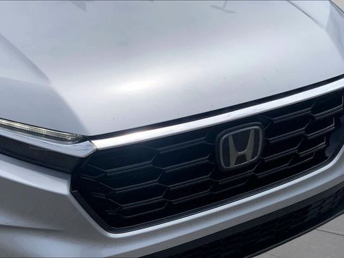 Used 2024 Honda CR-V EX image 29