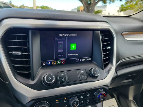 Certified 2022 GMC Acadia SLE w/ Driver Convenience Package image 23