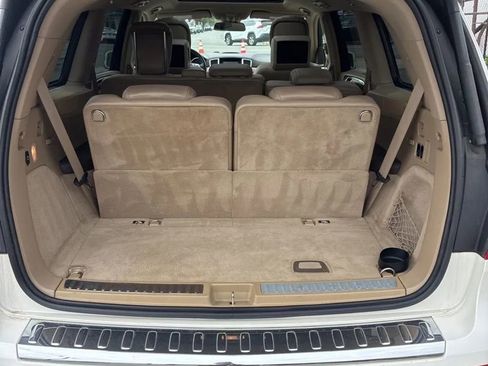 Used 2015 Mercedes-Benz GL 550 4MATIC image 32