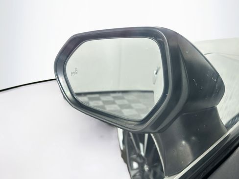 Used 2018 Toyota Camry XSE FWD image 16