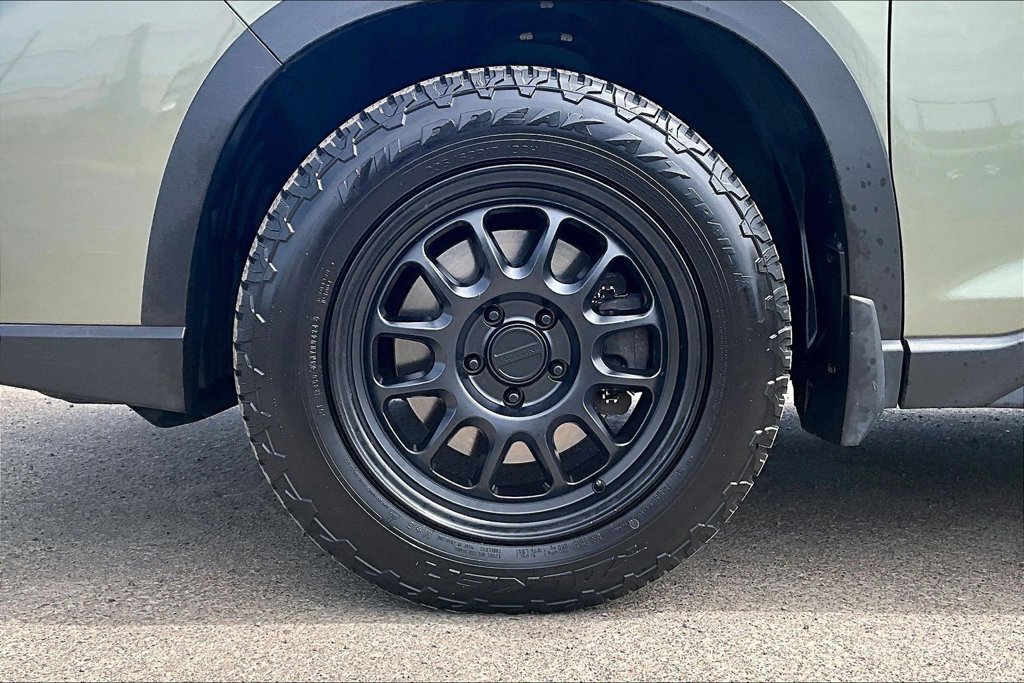 Used 2019 Subaru Forester Premium w/ All-Weather Package AWD/4WD image 12