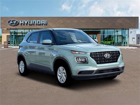 New 2026 Hyundai Venue SE image 11