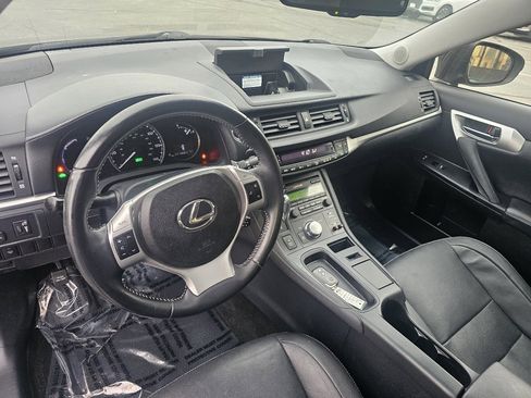 Used 2012 Lexus CT 200h image 16