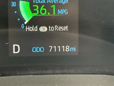 Used 2023 Toyota Sienna XLE FWD image 26