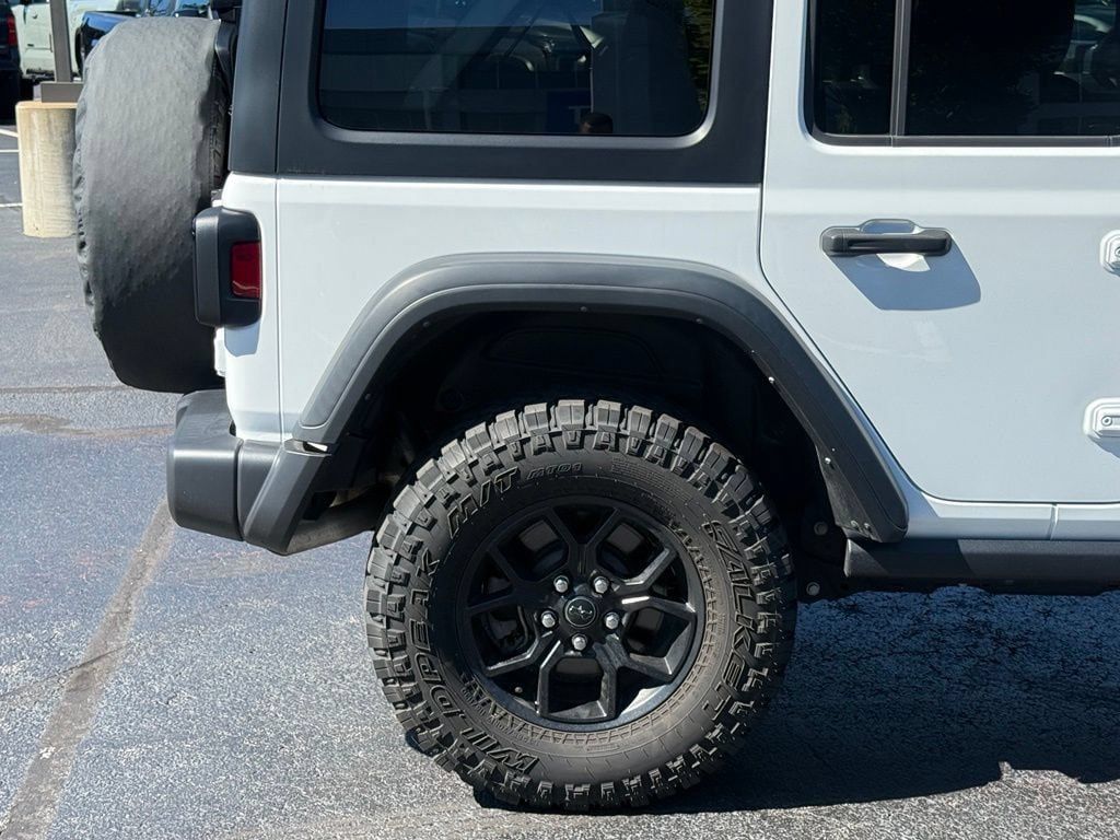 Used 2024 Jeep Wrangler Unlimited Sport AWD/4WD image 8