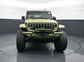 New 2025 Jeep Gladiator Sport w/ Premium Package AWD/4WD video 2