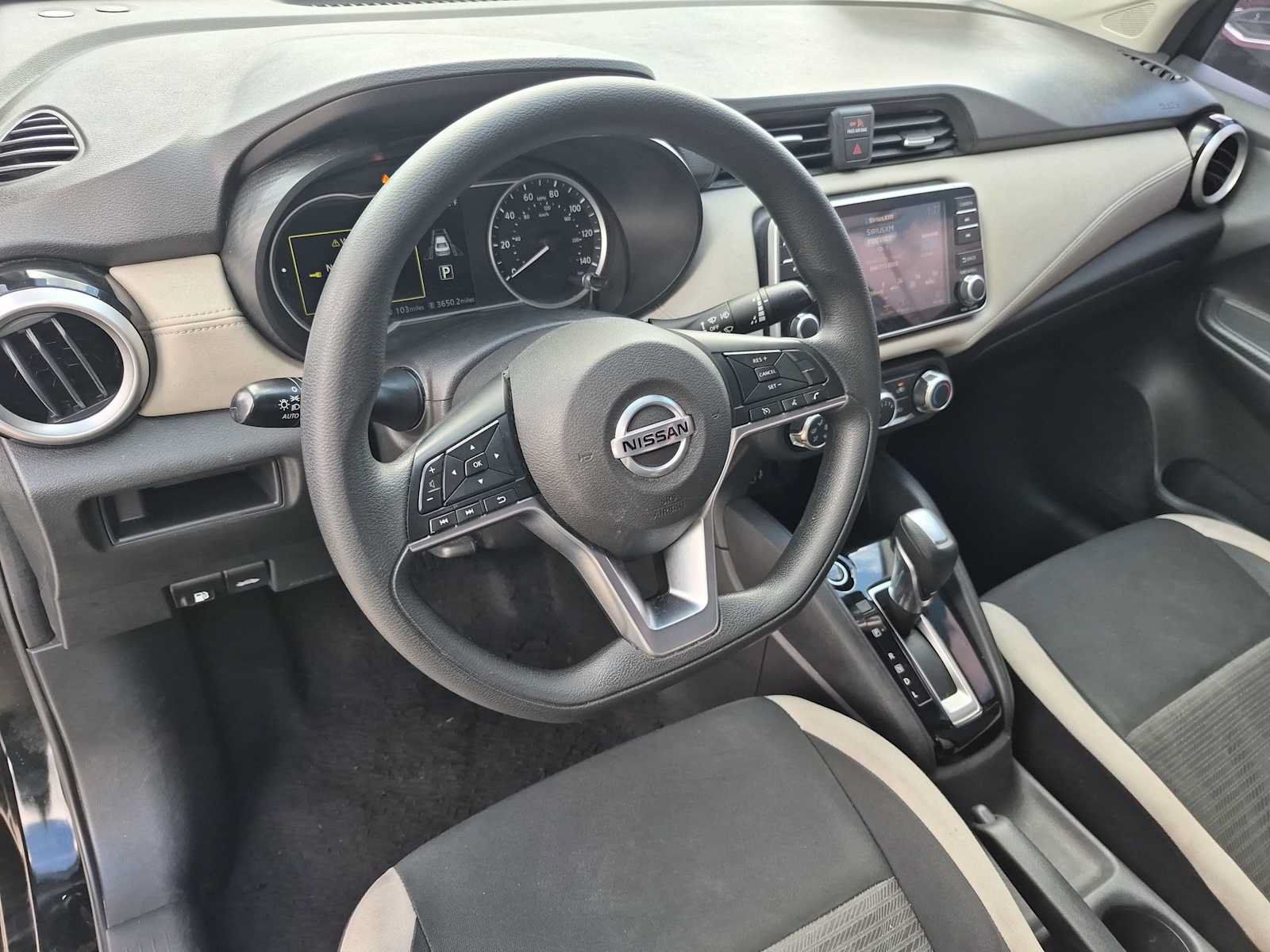 Used 2020 Nissan Versa SV FWD image 2