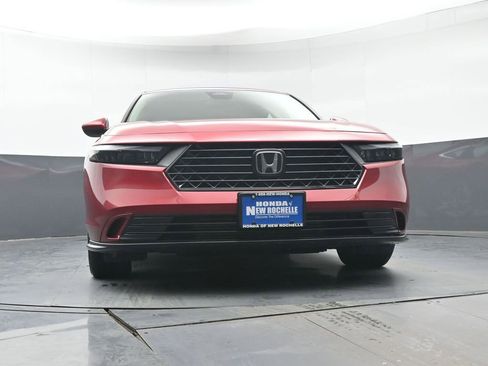 Certified 2023 Honda Accord EX image 40