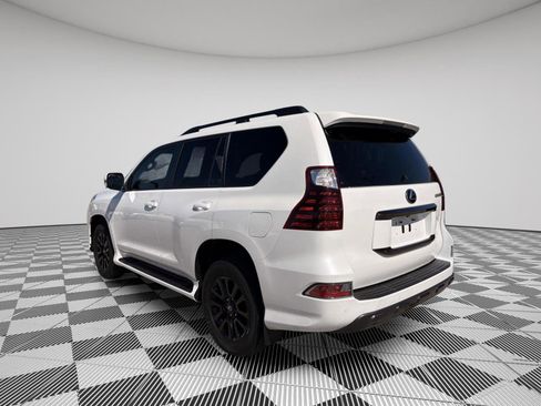 Used 2022 Lexus GX 460 w/ Black Line Special Edition image 7