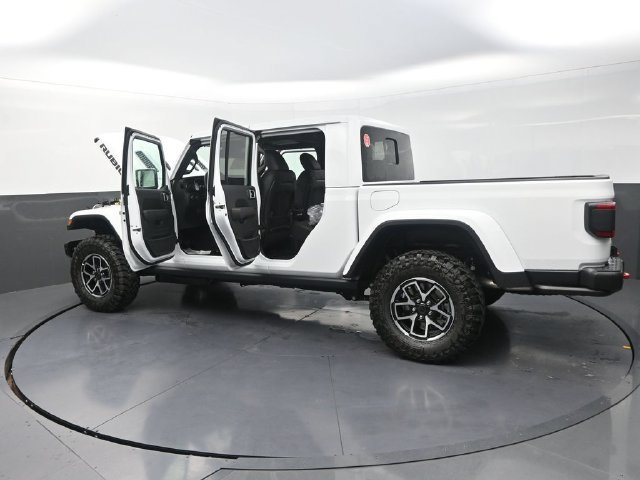 New 2026 Jeep Gladiator Rubicon AWD/4WD image 36