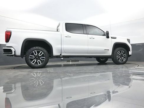 Used 2025 GMC Sierra 1500 AT4 w/ AT4 Premium Package AWD/4WD image 46