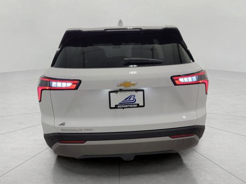 Used 2025 Chevrolet Equinox LT image 24