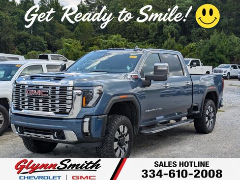 Used 2025 GMC Sierra 2500 Denali w/ Denali Reserve Package AWD/4WD image 1