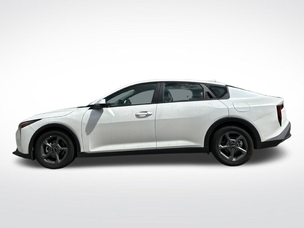 Used 2025 Kia K4 FWD image 3