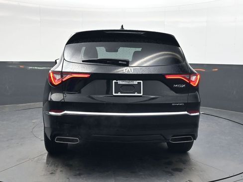 Used 2023 Acura MDX SH-AWD w/ Technology Package image 4