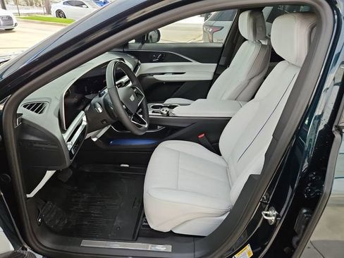 New 2026 Cadillac Lyriq Luxury w/ LPO, Floor Liner Package image 10