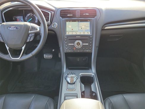 Used 2018 Ford Fusion Energi Titanium image 21