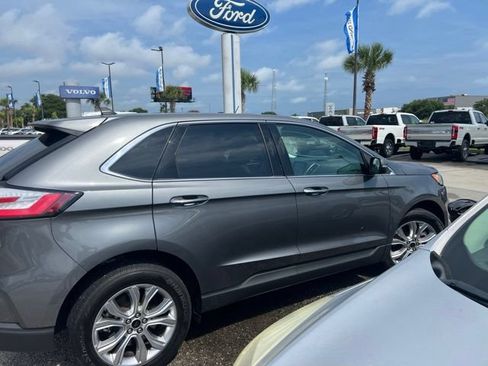 Used 2024 Ford Edge Titanium AWD/4WD image 3