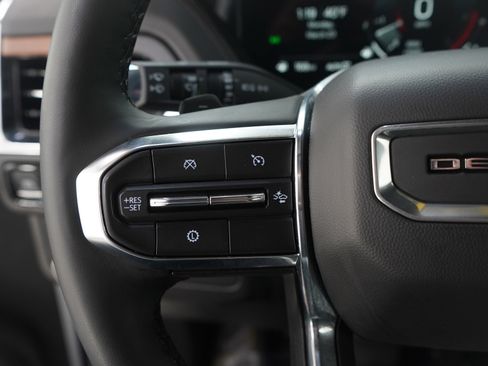 Used 2025 GMC Yukon Denali image 30