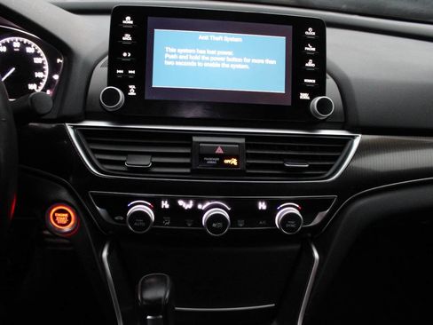 Used 2018 Honda Accord Sport image 13