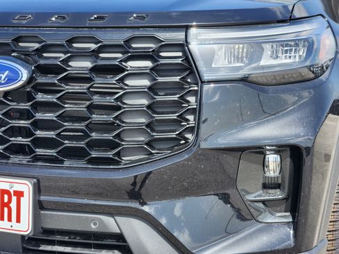 New 2026 Ford Explorer ST-Line w/ ST-Line Street Pack RWD image 5