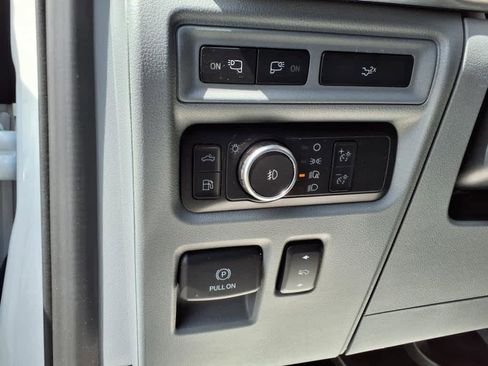 Used 2022 Ford F150 Lariat w/ Equipment Group 502A High AWD/4WD image 13