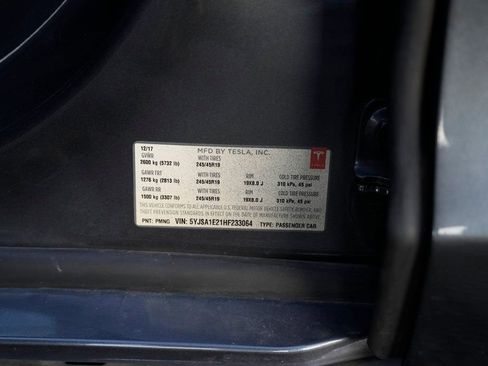 Used 2017 Tesla Model S 75D image 63