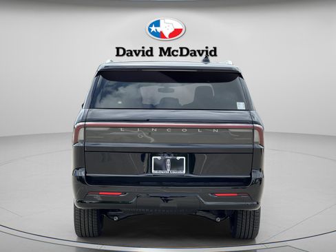 New 2026 Lincoln Navigator L Black Label AWD/4WD image 6