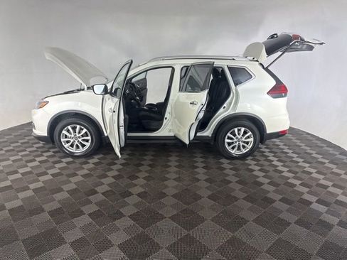 Used 2020 Nissan Rogue SV FWD image 9