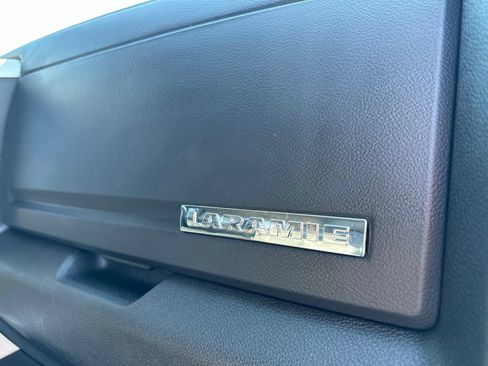 Used 2015 RAM 1500 Laramie w/ Convenience Group AWD/4WD image 40