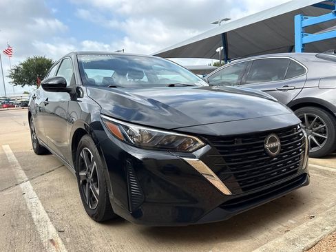 Used 2024 Nissan Sentra SV FWD image 2