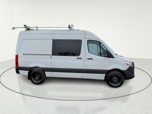 Used 2022 Mercedes-Benz Sprinter 144 Cargo w/ Parking Package image 3