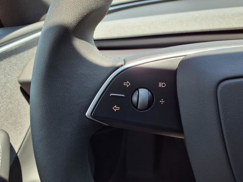 Used 2025 Tesla Model 3 RWD image 15